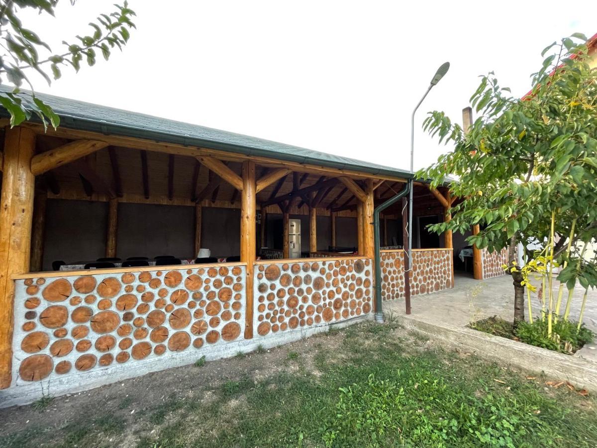 Pensiunea Colt De Rai Corbi Εξωτερικό φωτογραφία